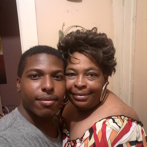 Meet your Posher, Jonette - Picture 1 of 1